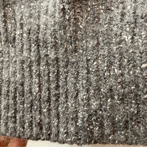 Silk/Wool oversized sweater grey floral faux leather floral S - Picture 8 of 13